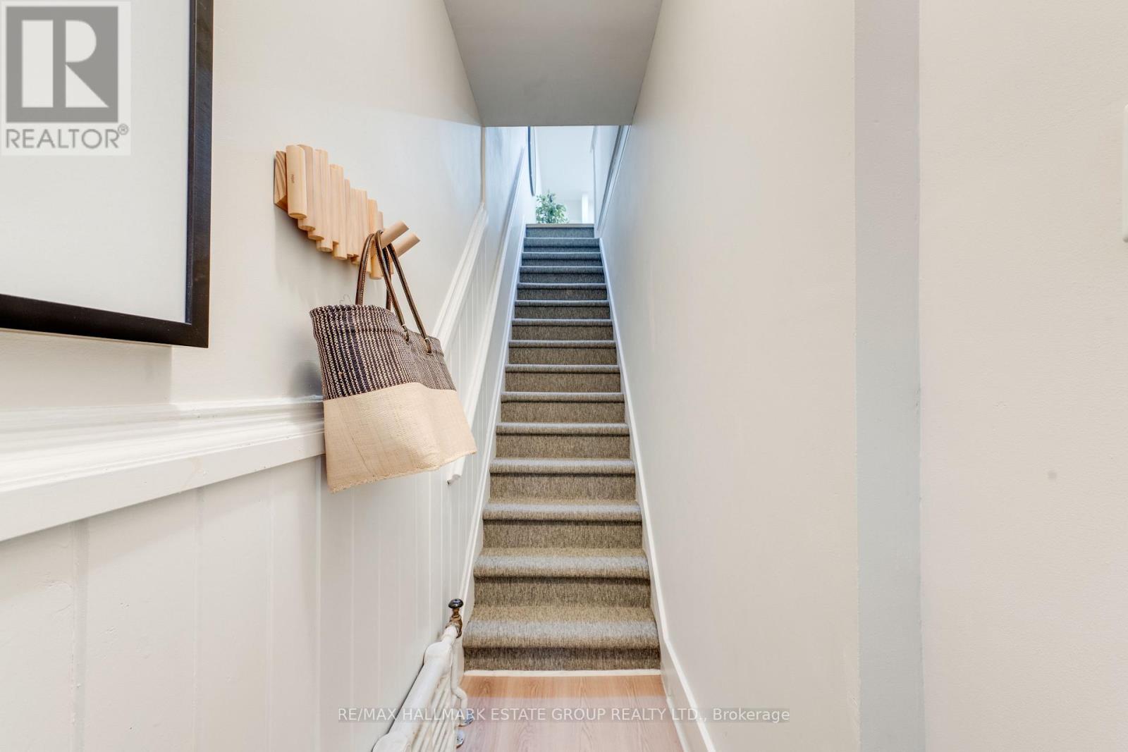 32 Ashdale Avenue, Toronto (Greenwood-Coxwell), Ontario  M4L 2Y7 - Photo 2 - E14086124
