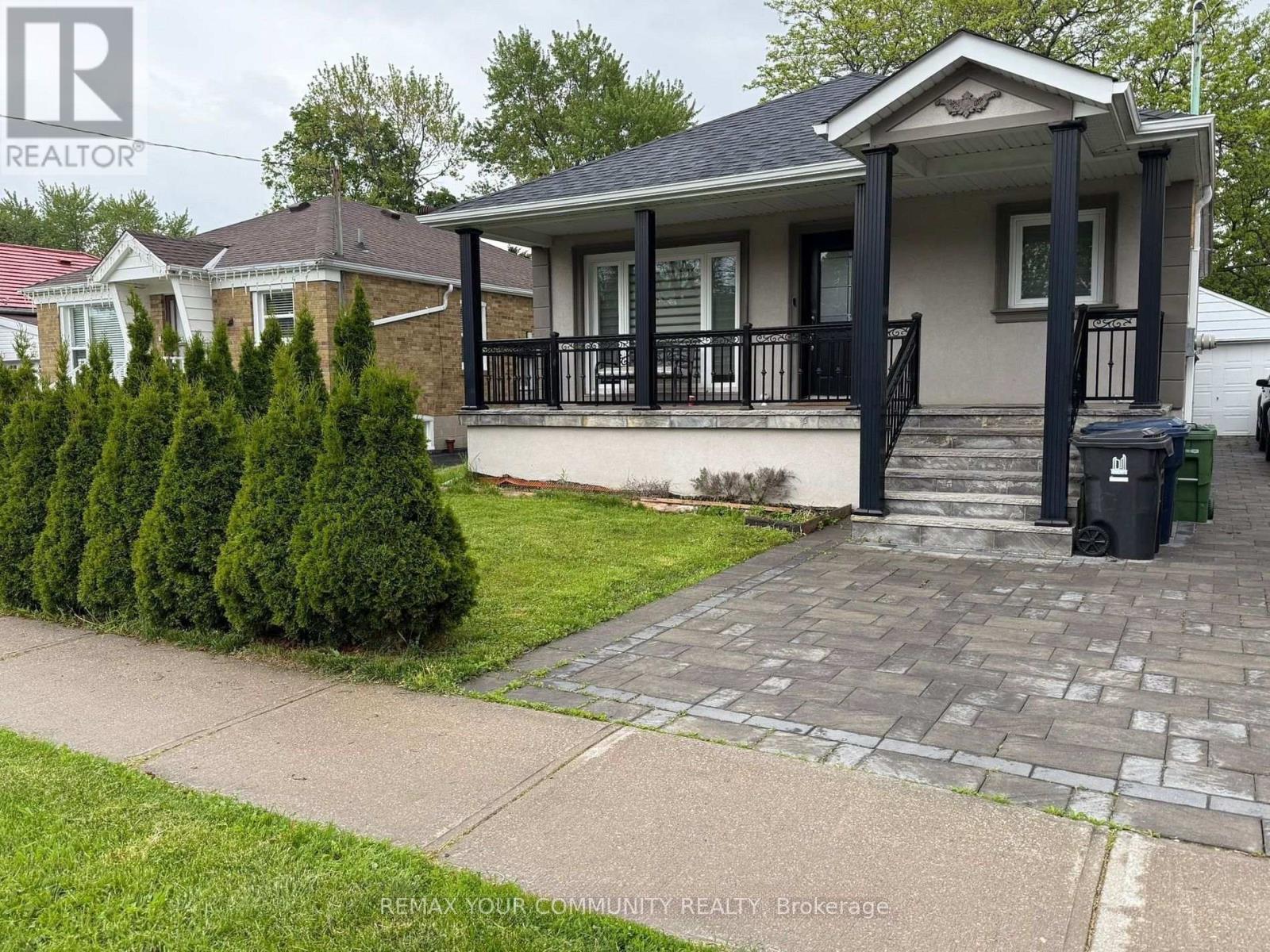 LOWER - 100 ELLINGTON DRIVE, Toronto, Ontario