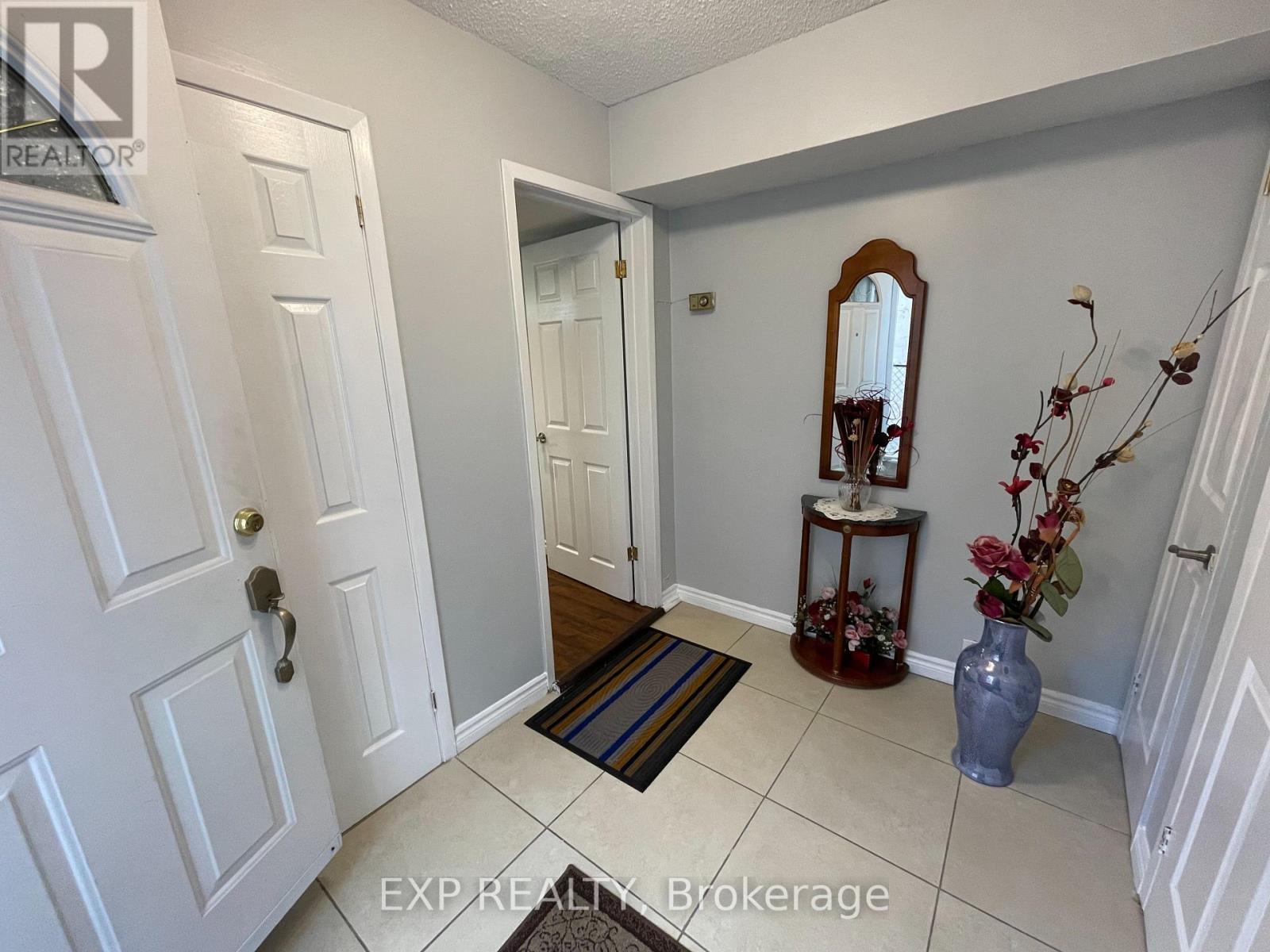 Ground Floor - 94 Heale Avenue, Toronto, Ontario  M1N 3X8 - Photo 5 - E14086408