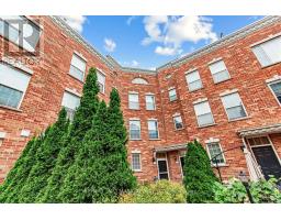 34 FAIRHEAD MEWS, Toronto, Ontario