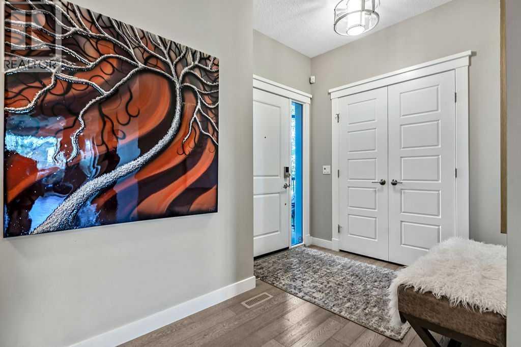 556 Quarry Way Se, Calgary, Alberta  T2C 5H7 - Photo 3 - A2349306