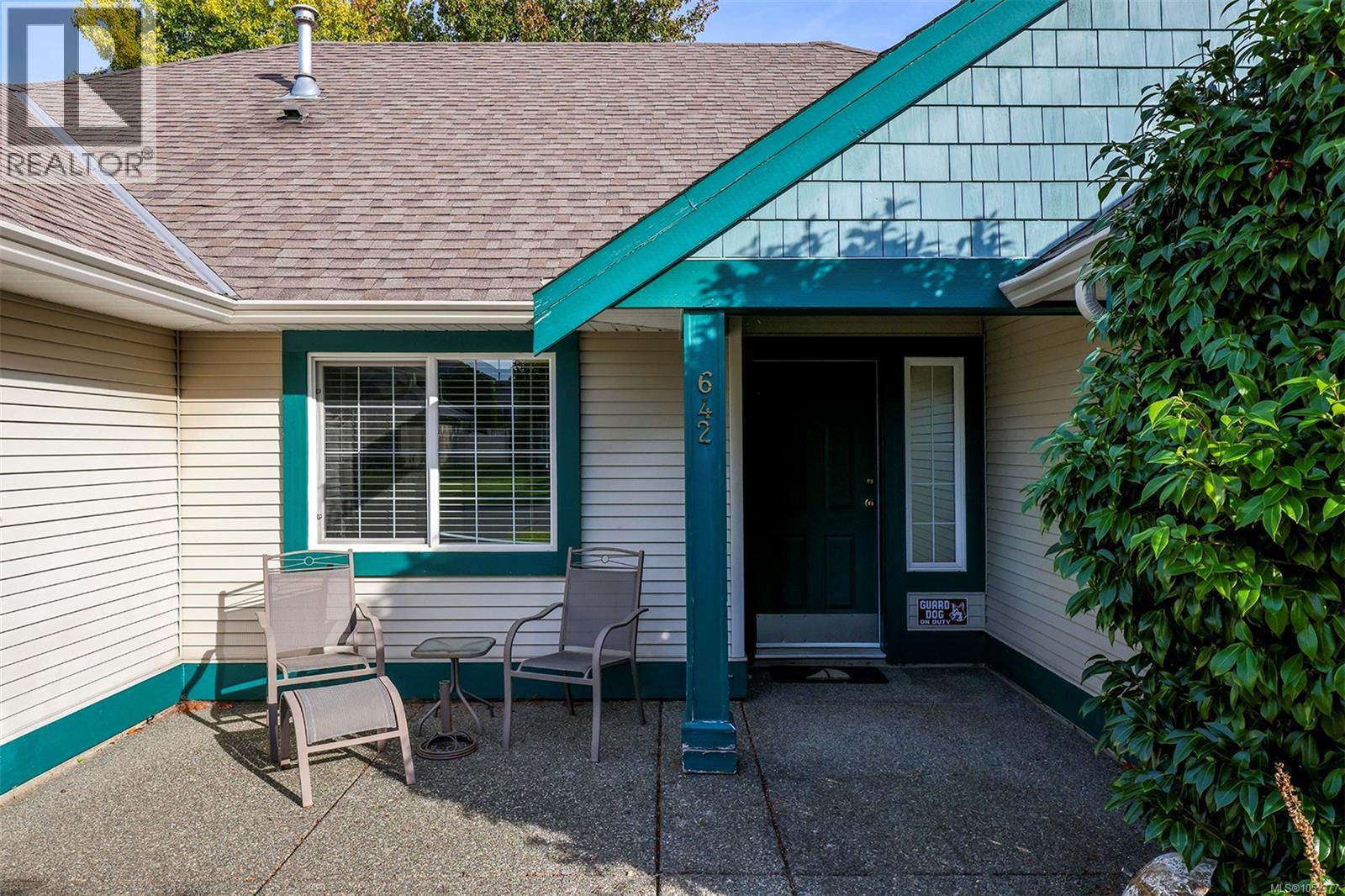 642 Olympic Dr, Comox, British Columbia  V9M 4G8 - Photo 10 - 1052377