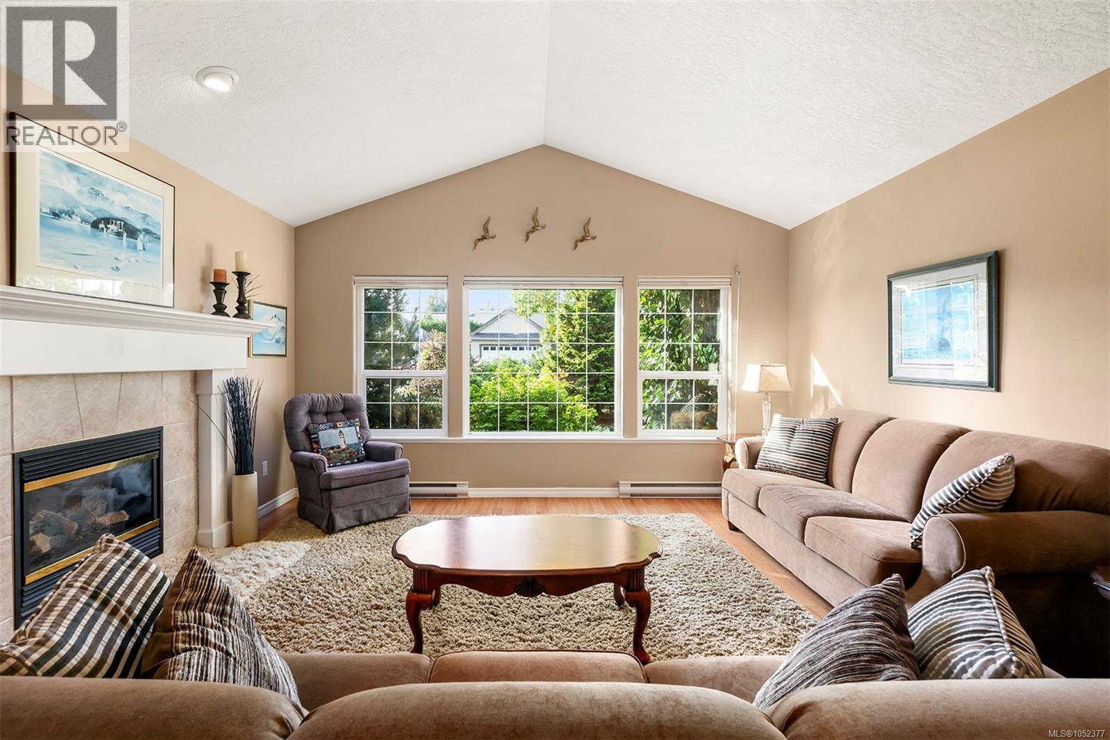 642 Olympic Dr, Comox, British Columbia  V9M 4G8 - Photo 11 - 1052377