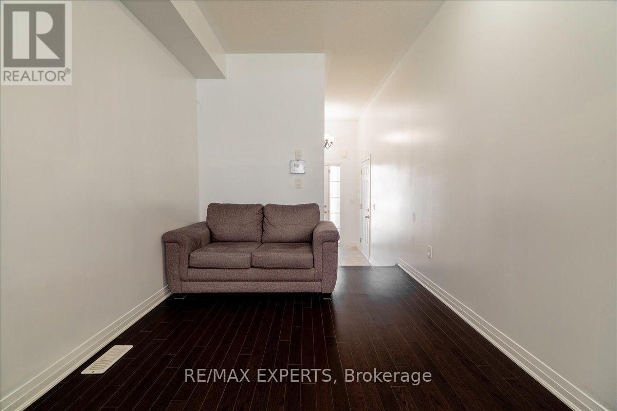 35 Landolfi Way, Bradford West Gwillimbury (Bradford), Ontario  L3Z 4L7 - Photo 12 - N14086106