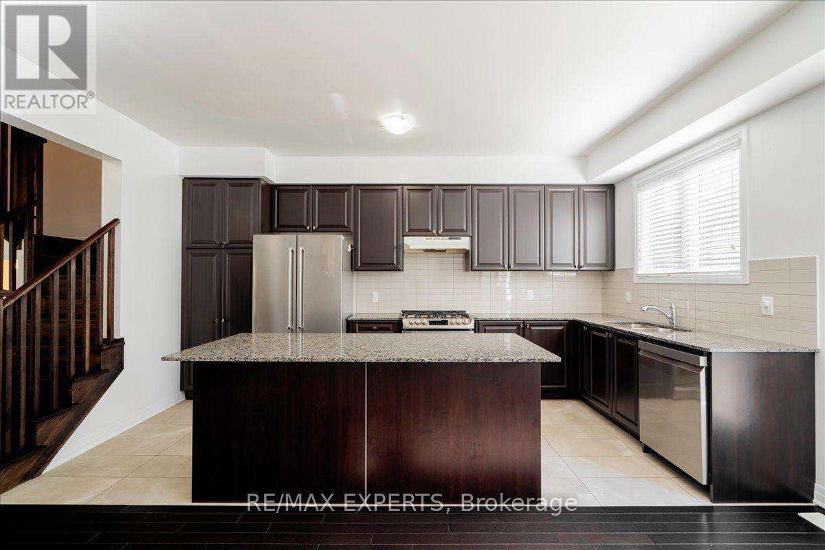 35 Landolfi Way, Bradford West Gwillimbury (Bradford), Ontario  L3Z 4L7 - Photo 8 - N14086106
