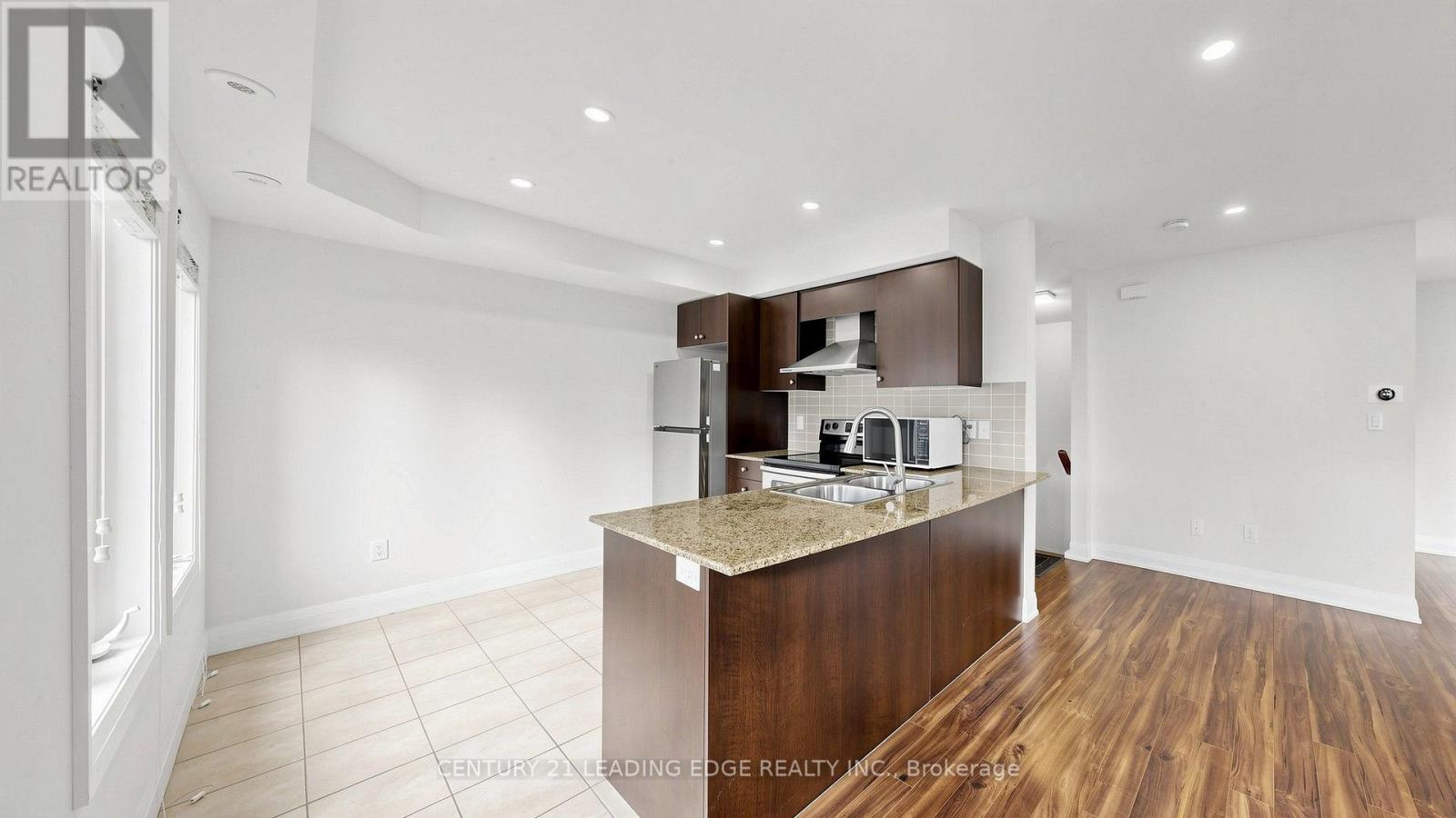 202 - 320 John Street, Markham, Ontario  L3T 0B1 - Photo 12 - N14086322