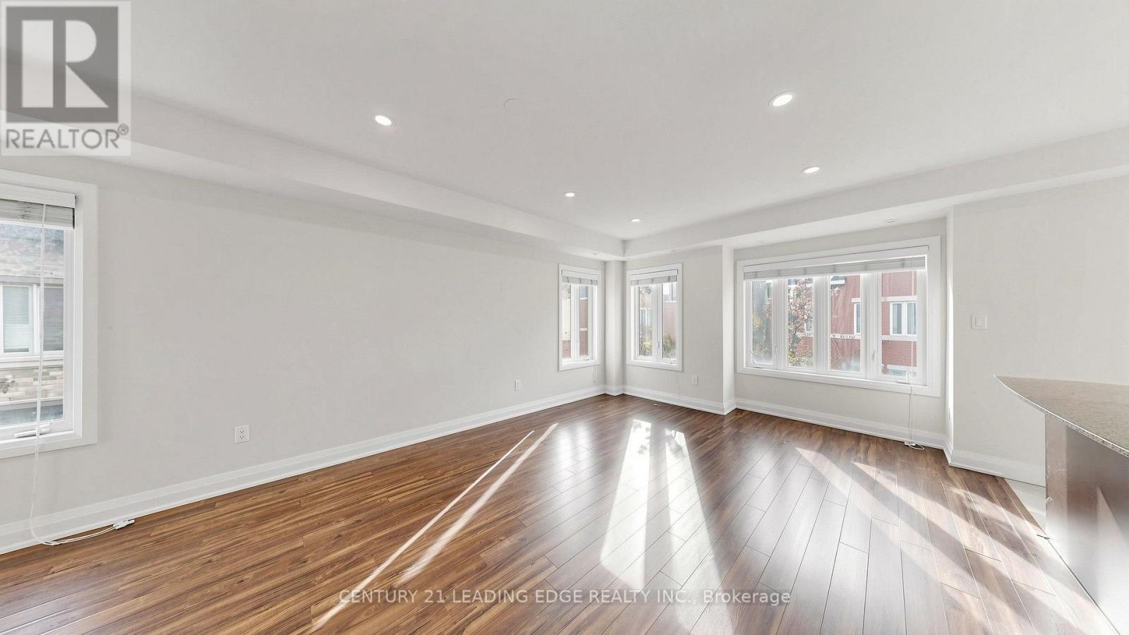 202 - 320 John Street, Markham, Ontario  L3T 0B1 - Photo 7 - N14086322