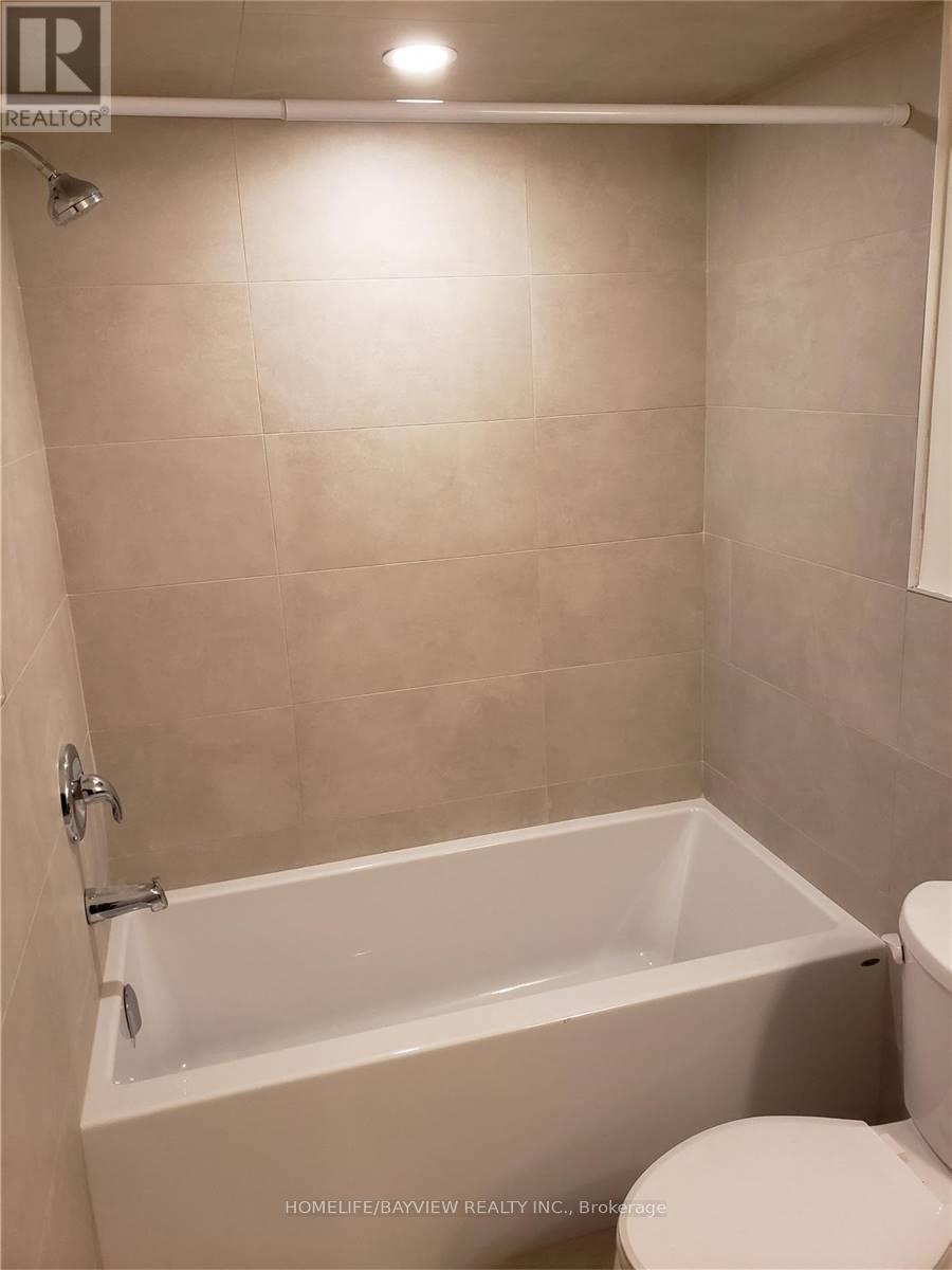 2401 Major Mackenzie Drive, Vaughan, Ontario  L6A 3Z2 - Photo 16 - N14086356