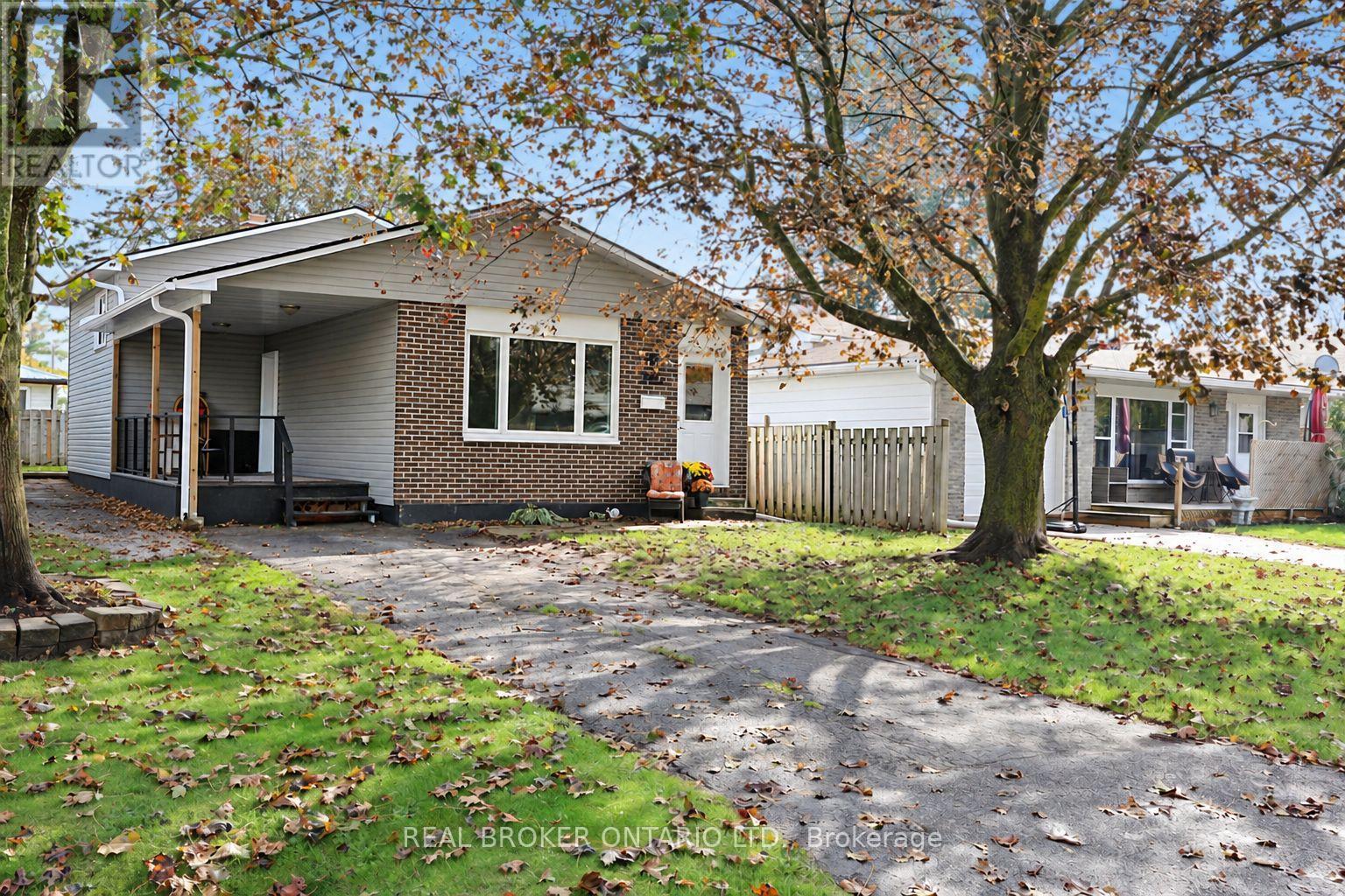 295 CRAWFORD STREET, Orillia, Ontario