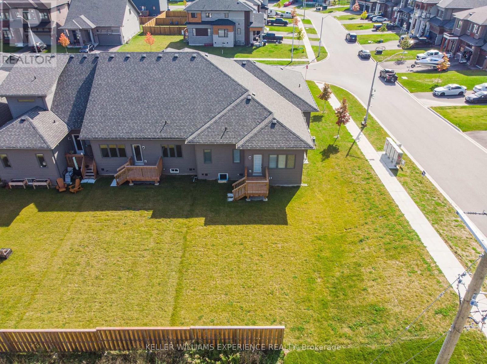 3080 Sandy Acres Avenue, Severn (West Shore), Ontario  L3V 8P8 - Photo 5 - S14086410