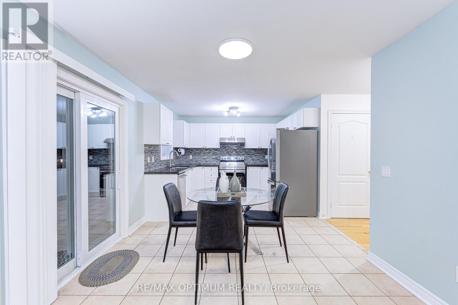 1829 Samuelson Circle, Mississauga, Ontario  L5N 7Z2 - Photo 18 - W14086248