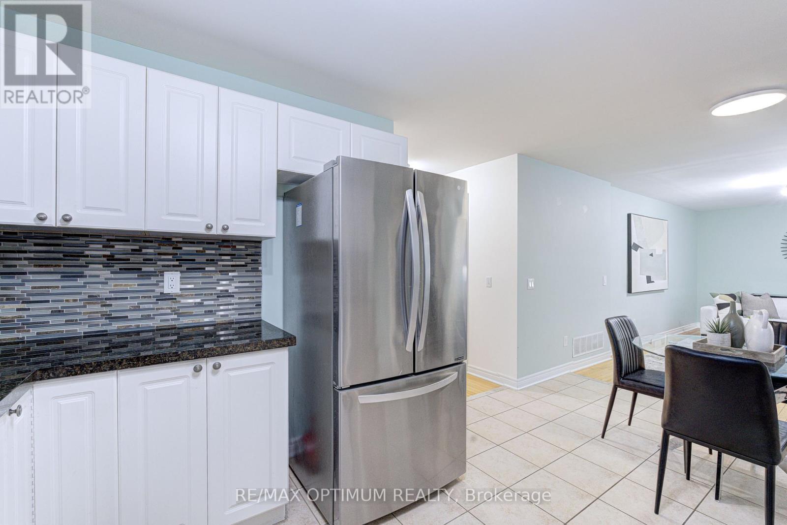 1829 Samuelson Circle, Mississauga, Ontario  L5N 7Z2 - Photo 25 - W14086248