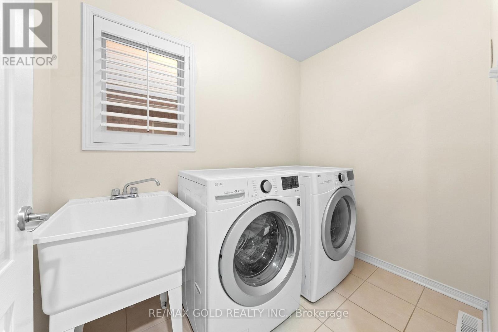 107 Crystalview Crescent, Brampton, Ontario  L6P 2S2 - Photo 17 - W14086288