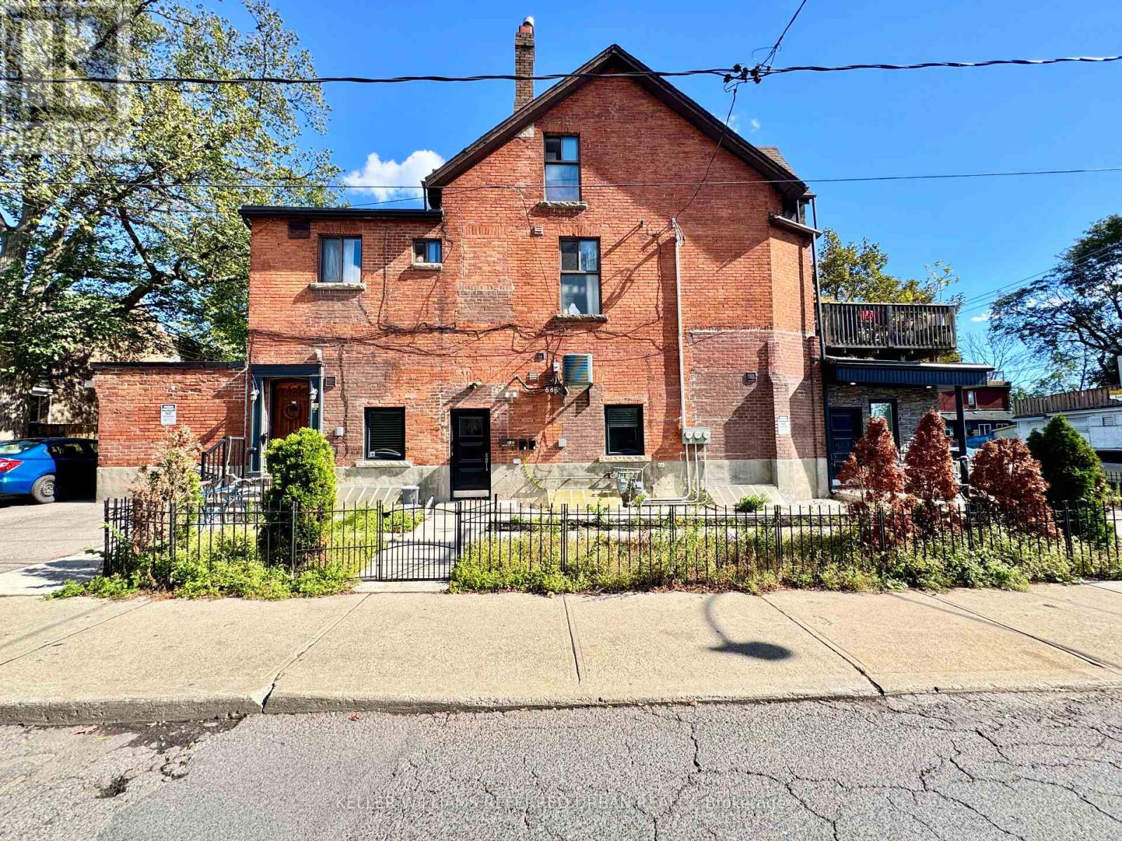 Main - 62 Springhurst Avenue, Toronto, Ontario  M6K 1B6 - Photo 2 - W14086370