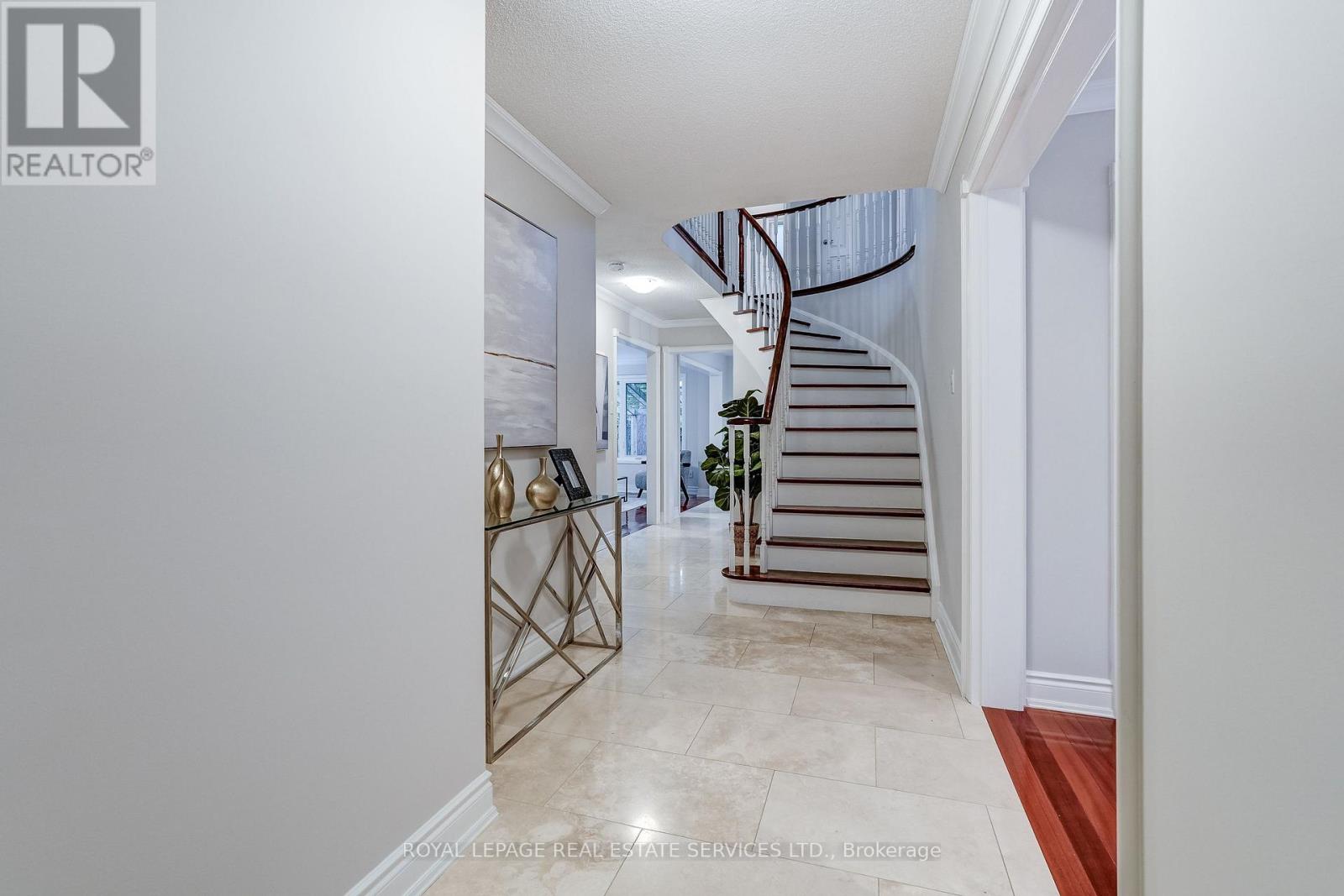 3119 Dover Crescent, Mississauga, Ontario  L5L 5V3 - Photo 4 - W14086376