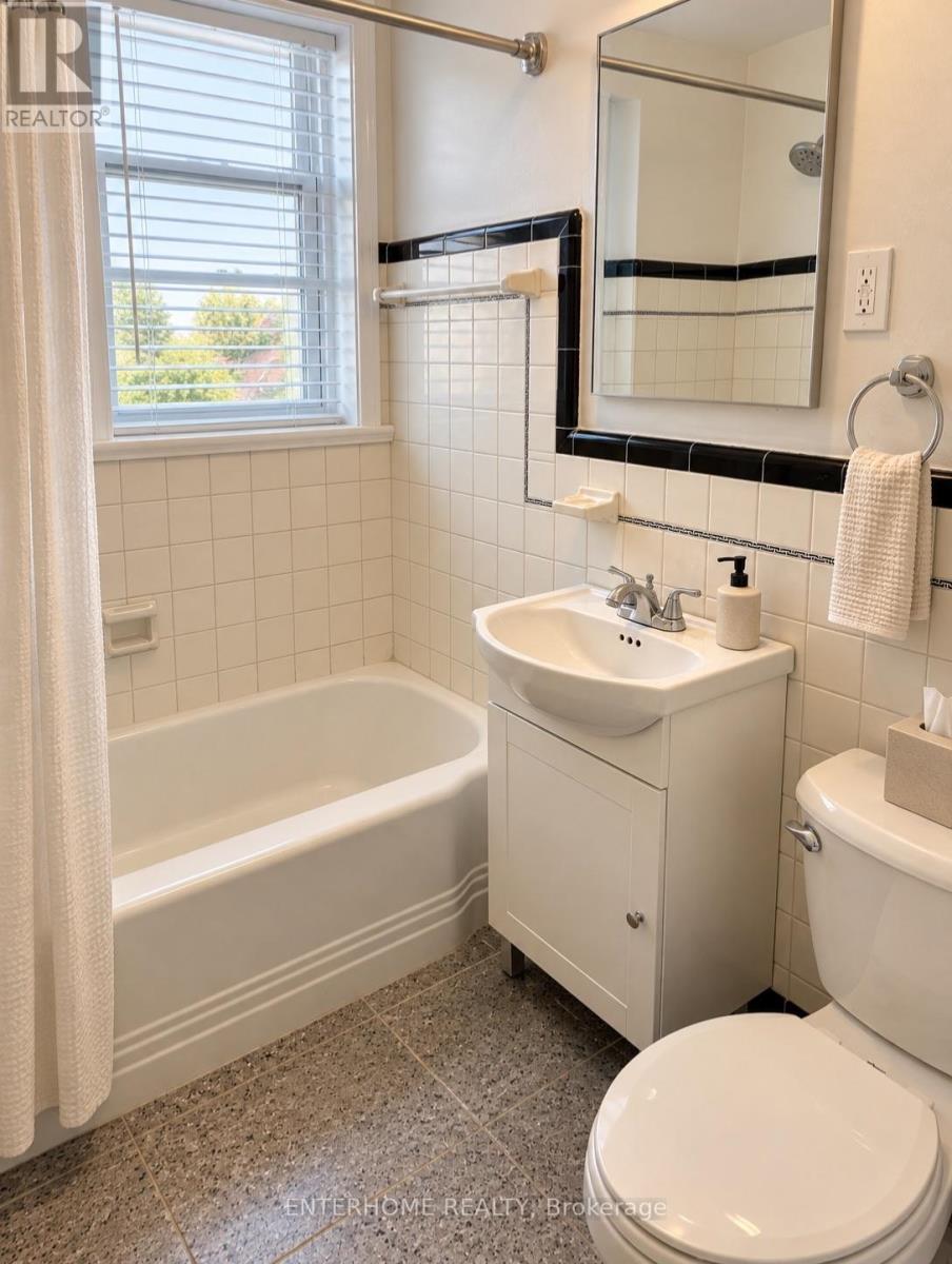 5 - 51 Queen Street East Street, Brampton, Ontario  L6W 2G9 - Photo 6 - W14086386
