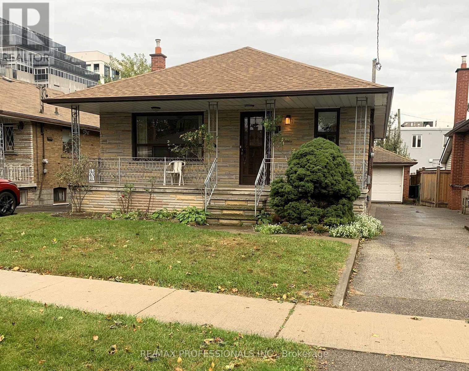 41 STANMILLS ROAD, Toronto, Ontario