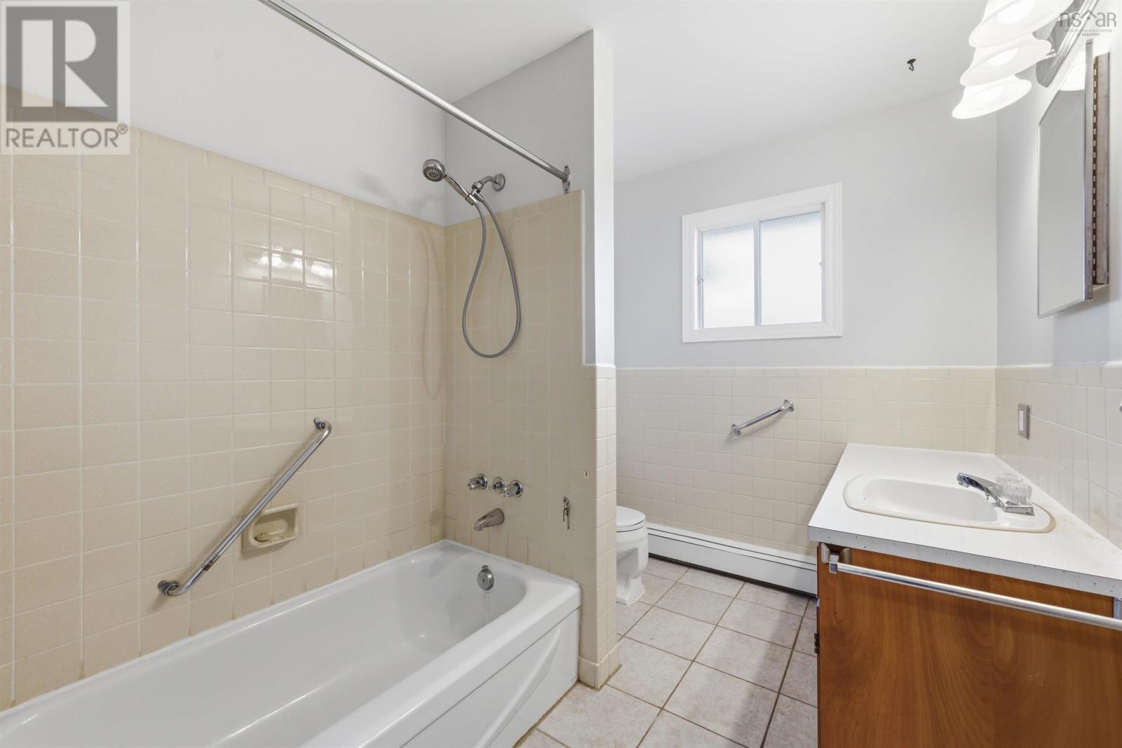 12 Ivylea Crescent, Halifax, Nova Scotia  B3R 2H2 - Photo 13 - 202625997