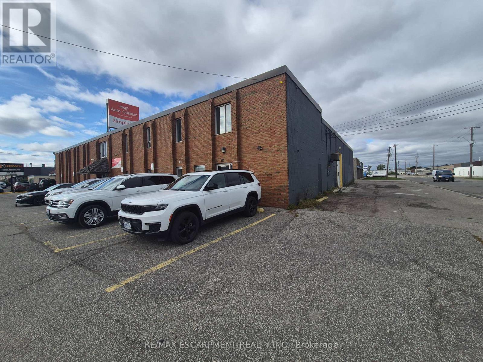 365 Grays Road, Hamilton, Ontario  L8E 2Z1 - Photo 2 - X14086086