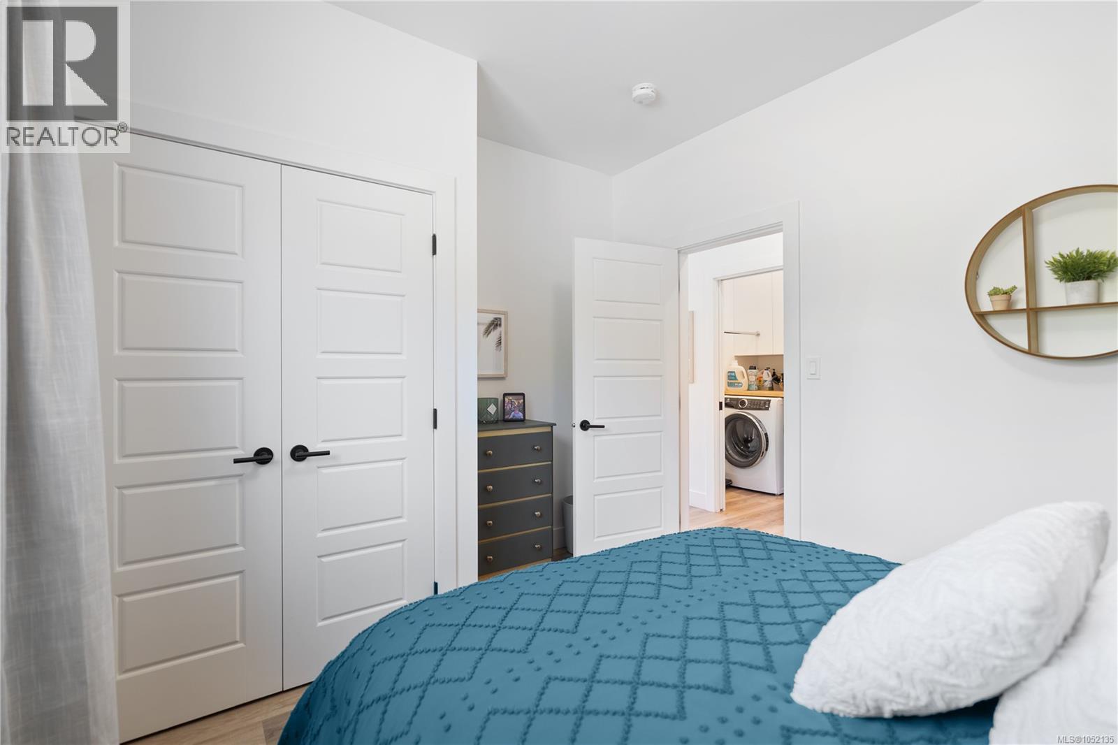 3205 Pinder Pl