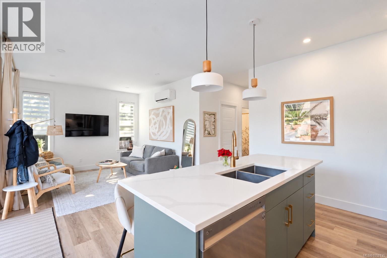3205 Pinder Pl