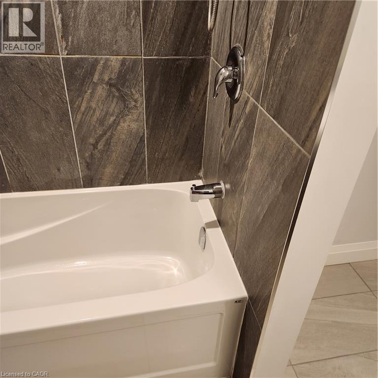 62 Queen Charlotte Crescent Unit# Main, Kitchener, Ontario  N2E 3N6 - Photo 10 - 40871836