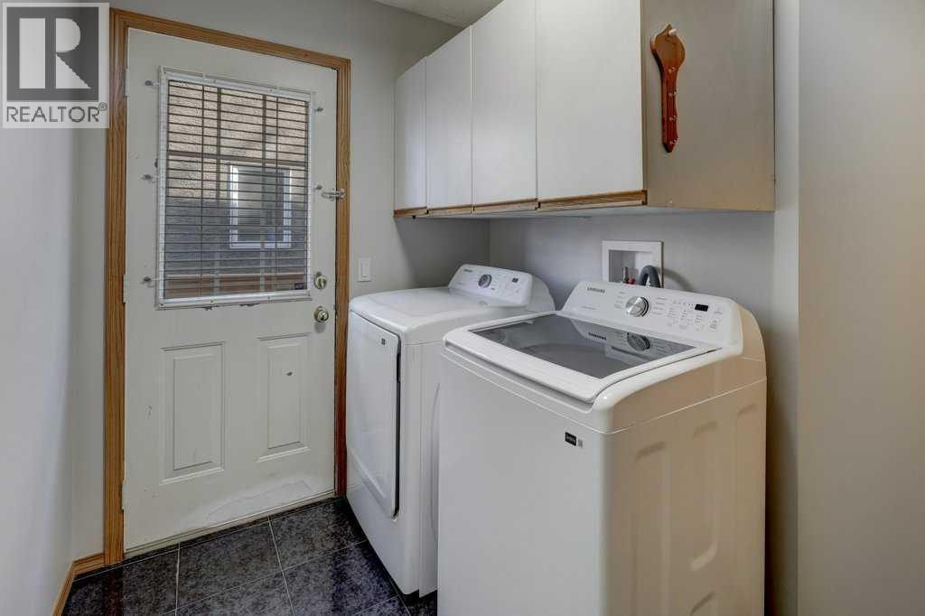 212 Riverview Close SE, Calgary, Alberta  T2C 4G7 - Photo 15 - A2352536