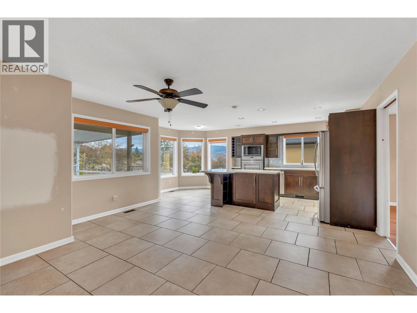 448 Ridge Place