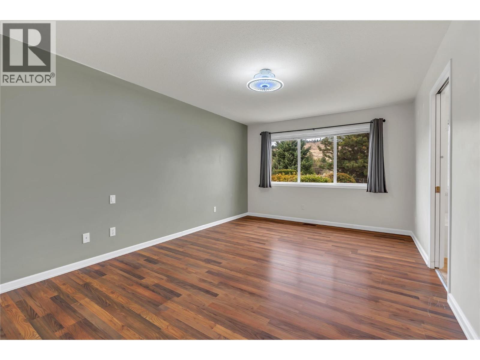 448 Ridge Place