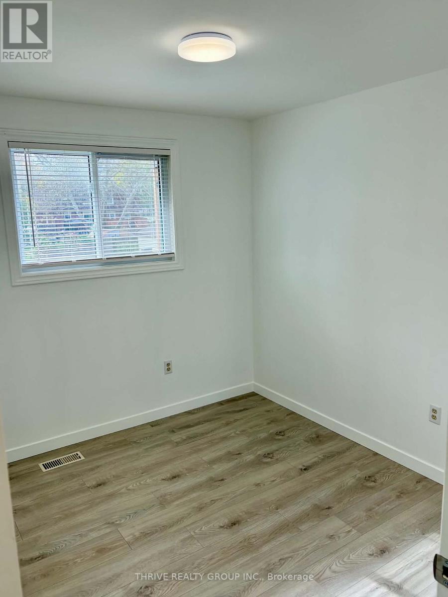 182 Elizabeth Street, Southwest Middlesex, Ontario  N0L 1M0 - Photo 12 - X14086500