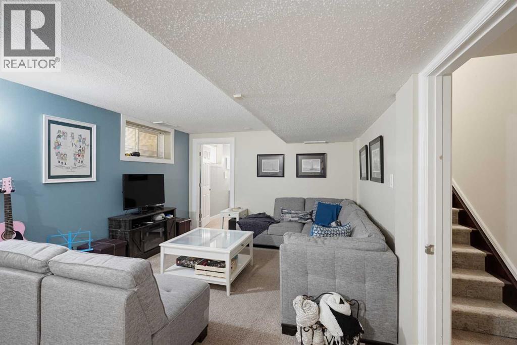 2 Greystone Way