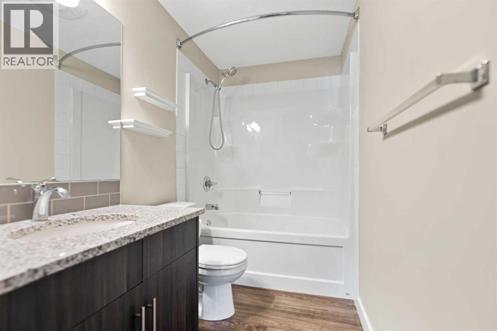 1921, 2461 Baysprings Link SW