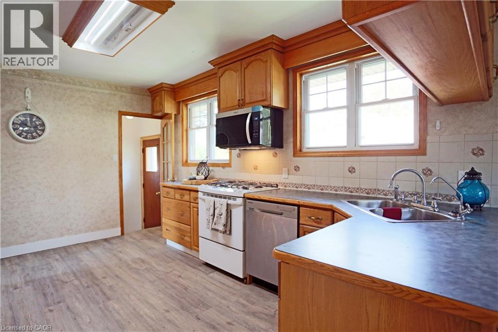 18 Waldau Crescent, Waldau, Ontario  N2G 3W7 - Photo 11 - 40870869
