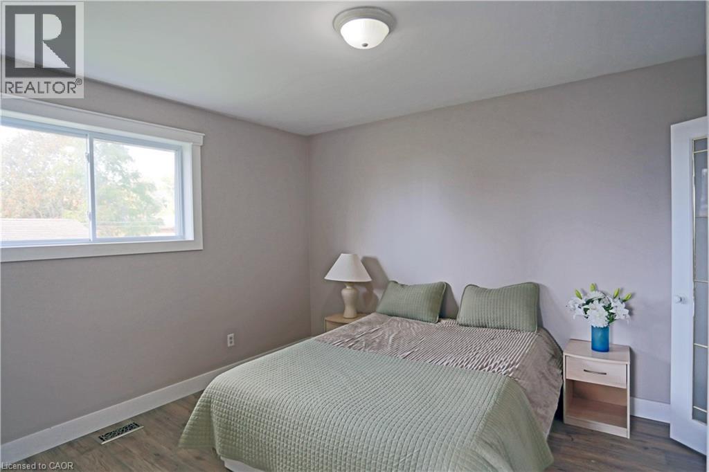 18 Waldau Crescent, Waldau, Ontario  N2G 3W7 - Photo 17 - 40870869