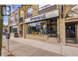 1044 KING Street W, Hamilton, Ontario