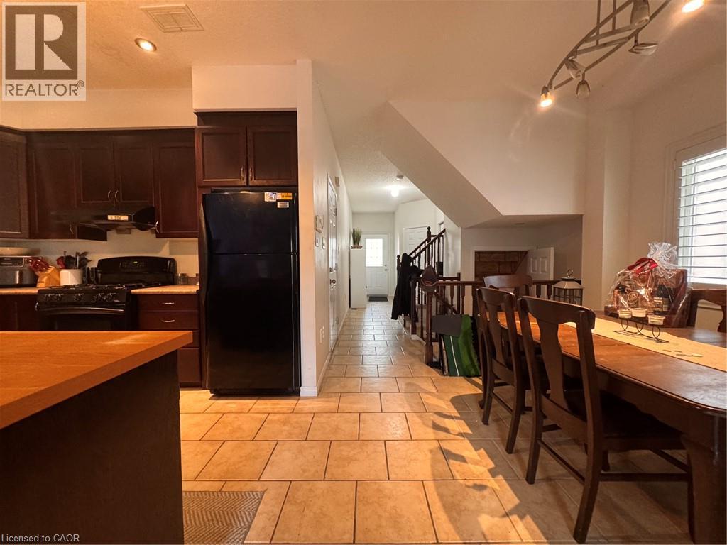 648 Winterberry Avenue, Waterloo, Ontario  N2V 2X4 - Photo 2 - 40871894