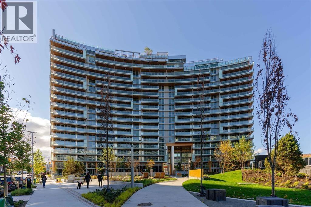 909 1768 COOK STREET, vancouver, British Columbia