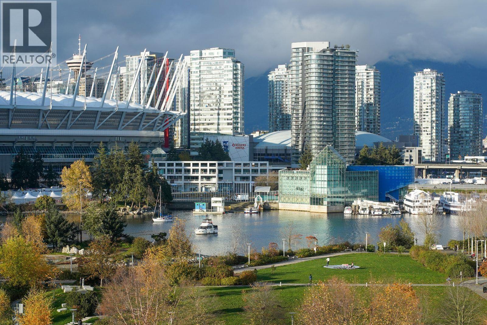 909 1768 Cook Street, Vancouver, British Columbia  V5Y 0N3 - Photo 3 - R3176023