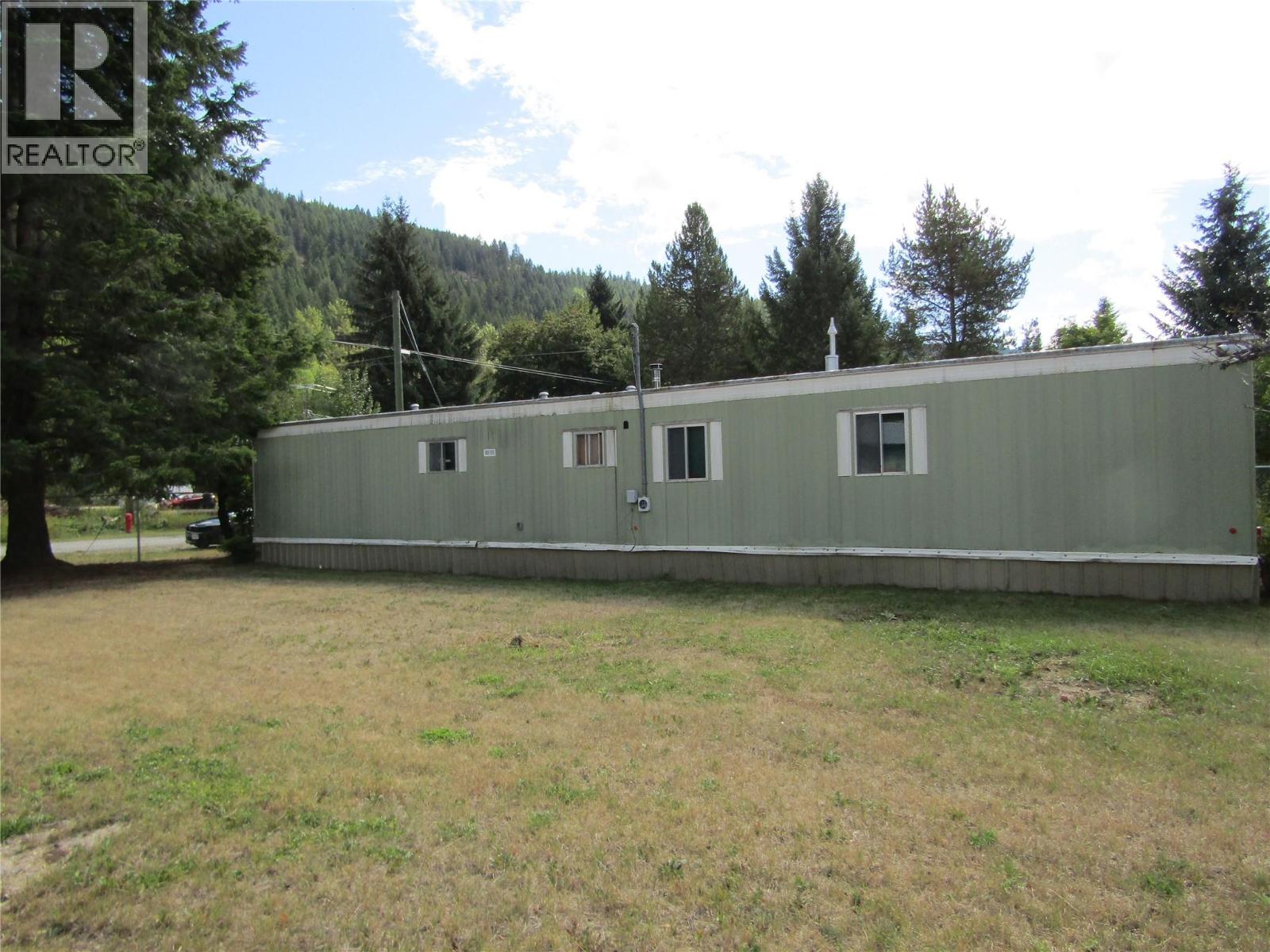555 Kimberley N Avenue