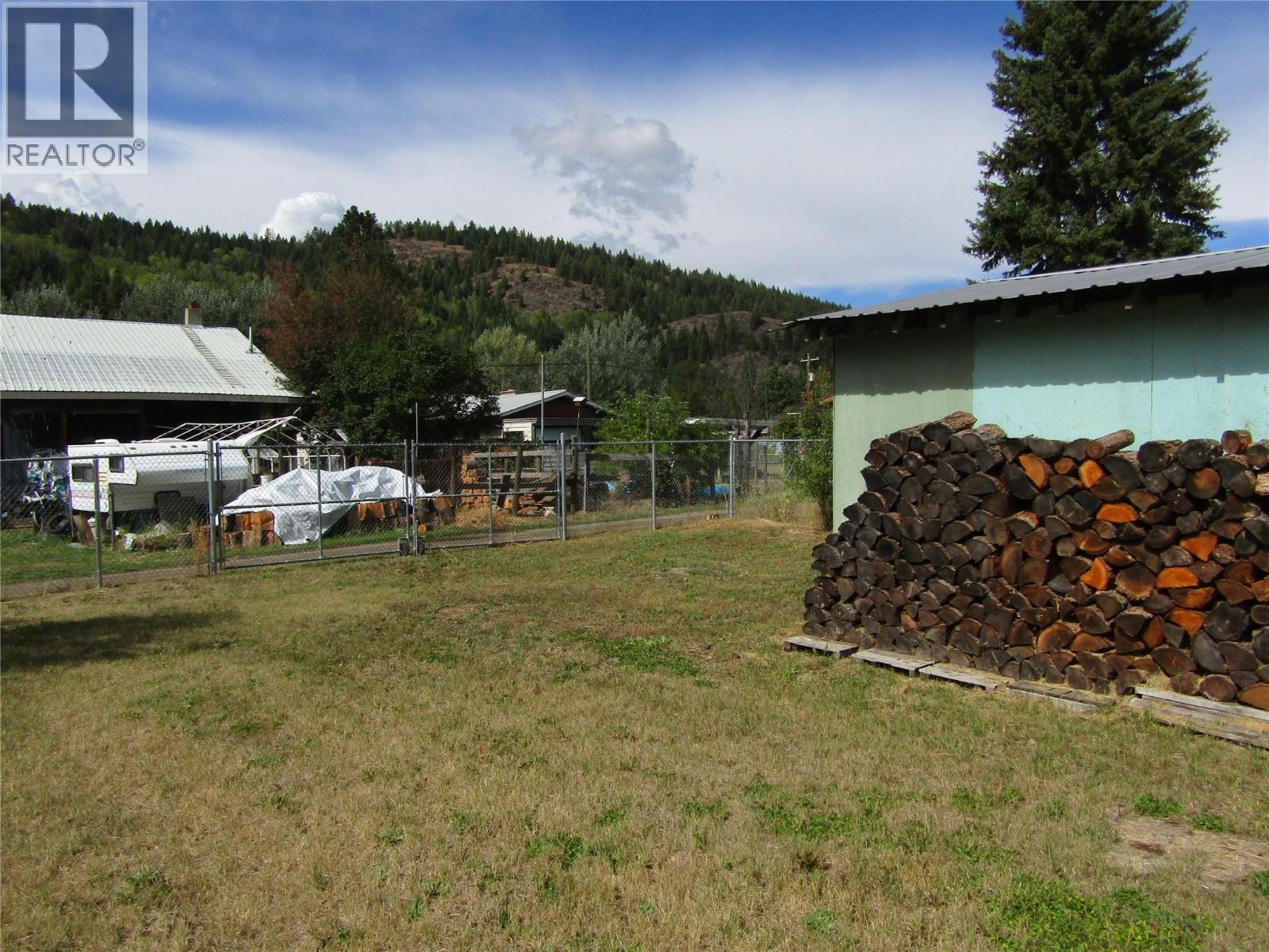 555 Kimberley N Avenue