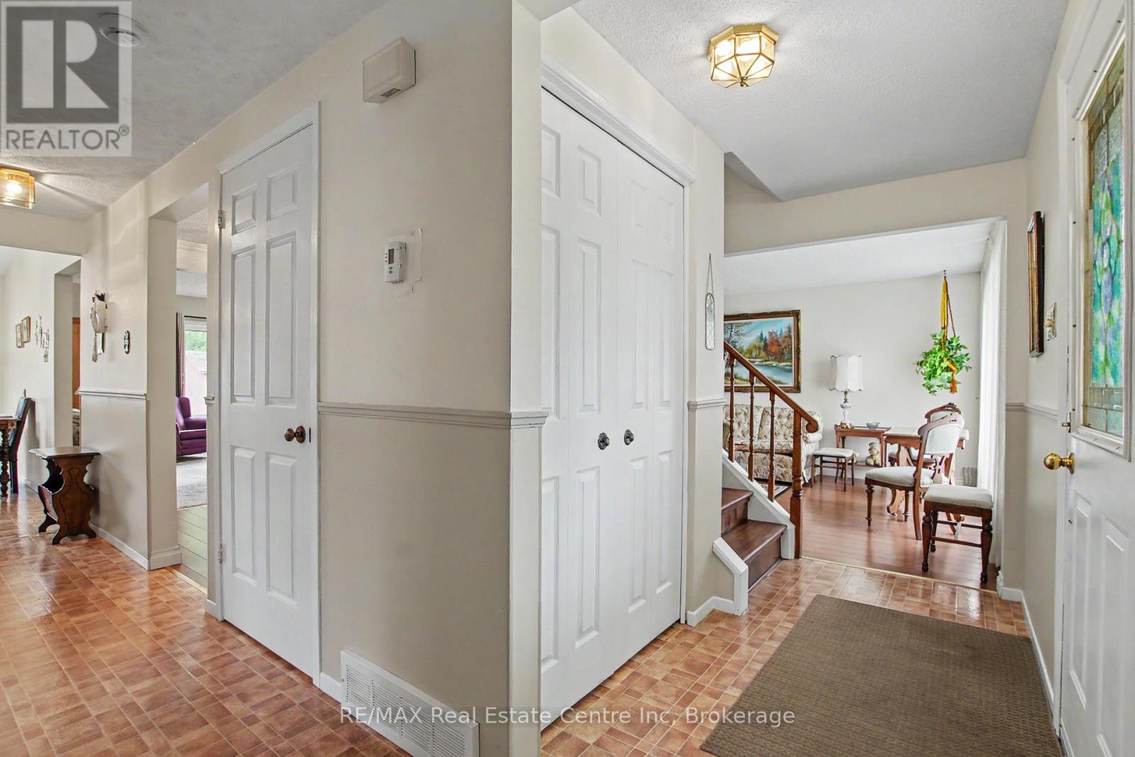 78 Rolling Meadows Drive, Kitchener, Ontario  N2N 1T6 - Photo 5 - X14086512