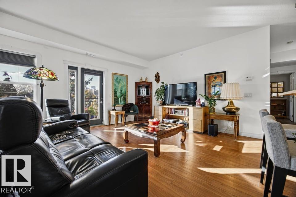 #312 9739 92 ST NW