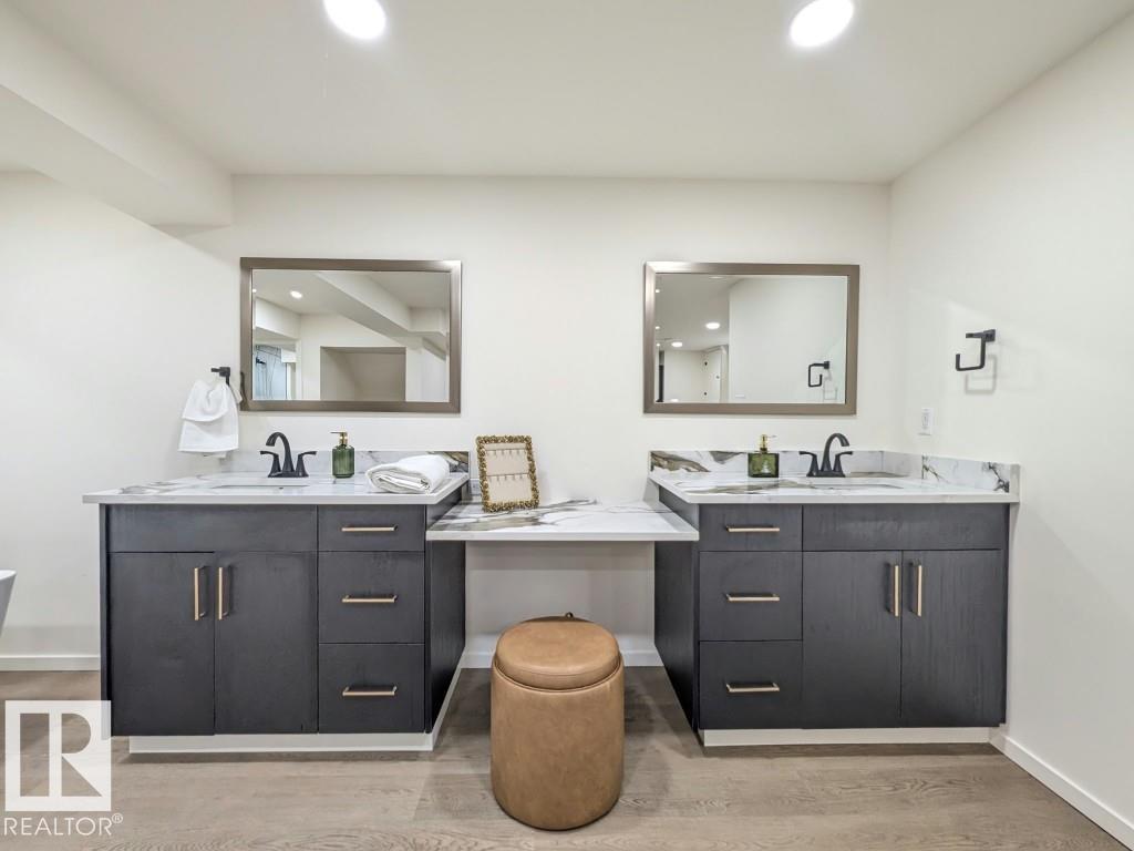 10672 153 AV NW