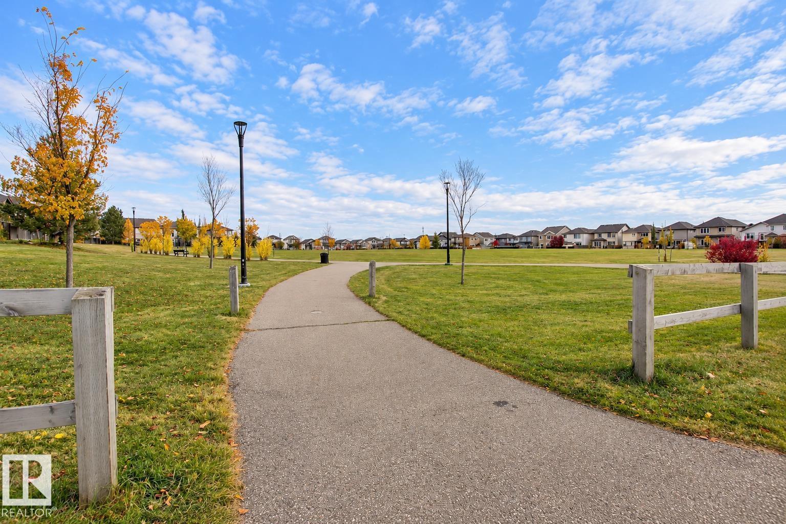 1316 29 AV NW