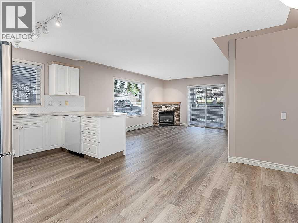2102, 7451 Springbank Boulevard SW, Calgary, Alberta  T3H 4K5 - Photo 4 - A2352249