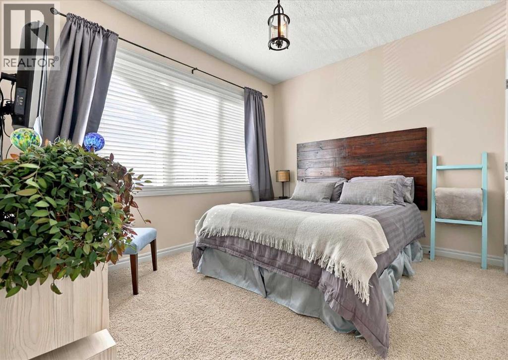 485 River Heights Crescent