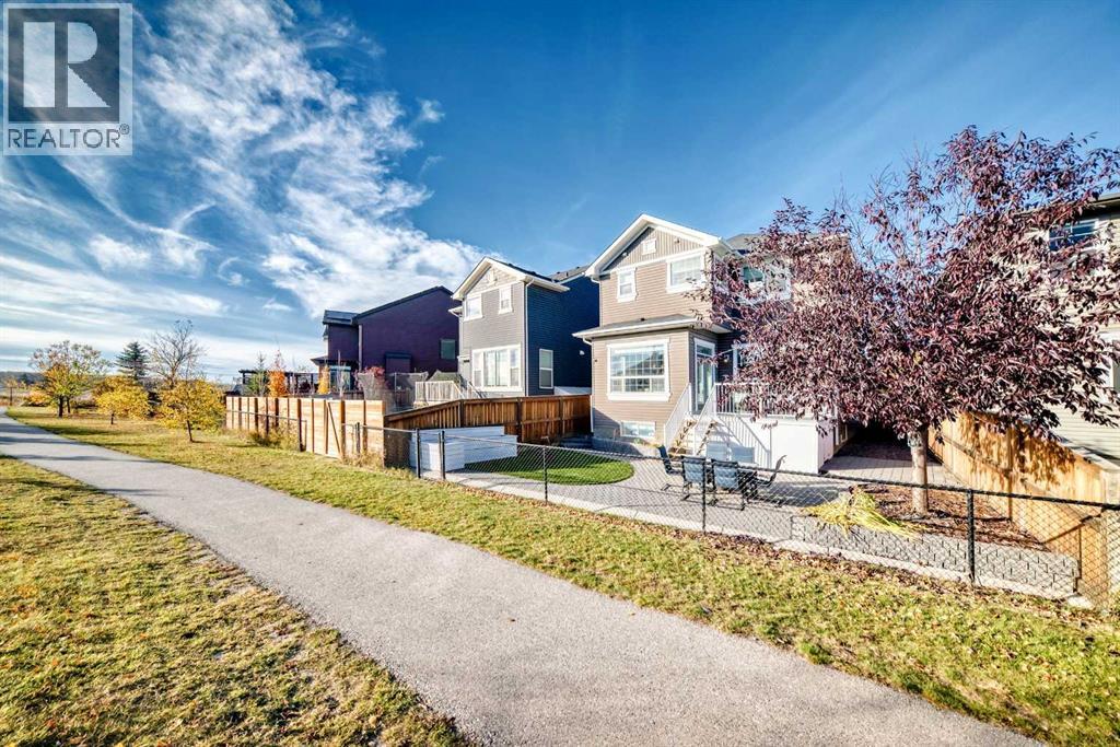 51 Cougar Ridge Close SW