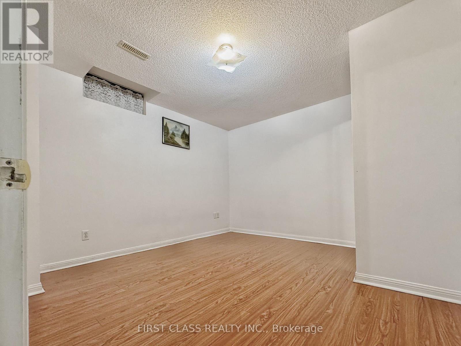 3 Pettigrew Court, Markham, Ontario  L3S 1L8 - Photo 5 - N13747108