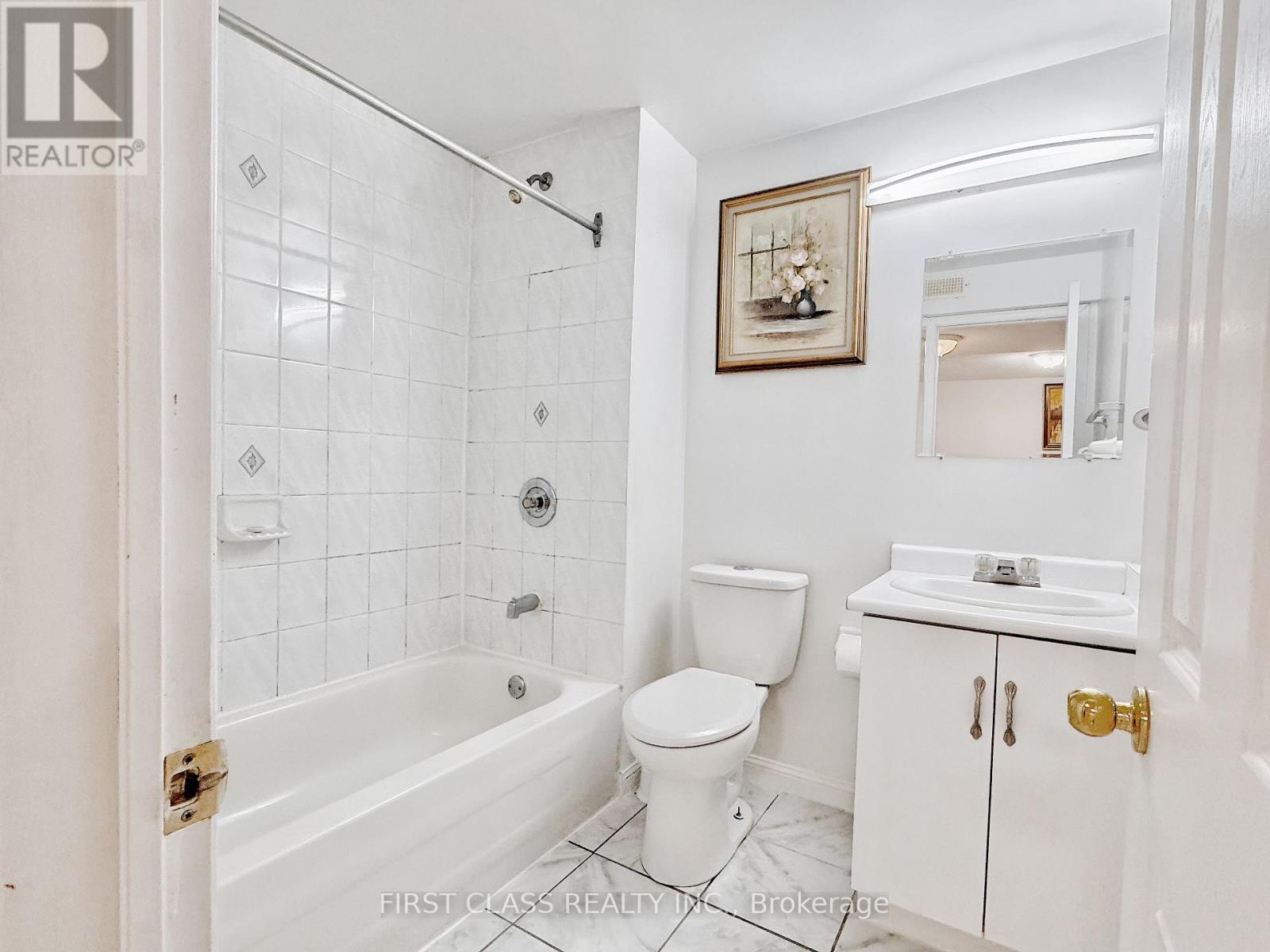 3 Pettigrew Court, Markham, Ontario  L3S 1L8 - Photo 9 - N13747108