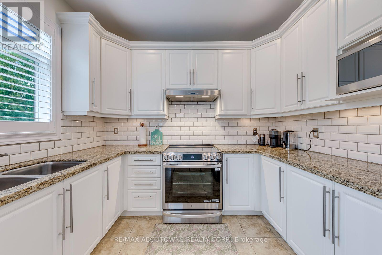 3234 Sharp Road, Burlington, Ontario  L7M 0H5 - Photo 12 - W14085908